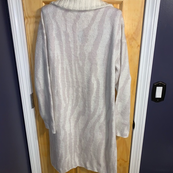 NWT Express Zebra Print Cardigan Duster in Lavender/White - Picture 3 of 5